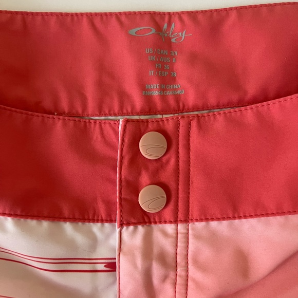 NWT Oakley Women Swim Shorts SZ-3/4 - Picture 3 of 11